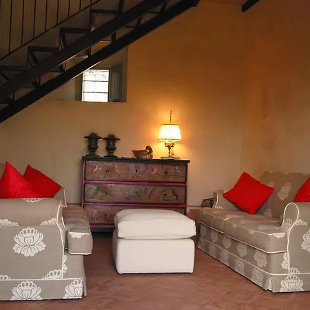 Orlando Villa Cortona